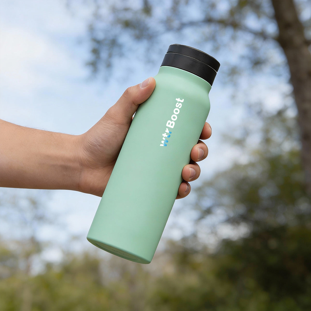 GREEN STAINLESS STEEL BOTTLE WITH MOBILE HOLDER (750ML)